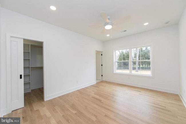Building Photo - 371 Kresson Rd