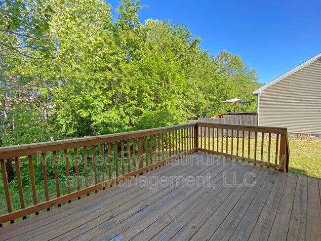 Building Photo - 1449 Mutual Dr