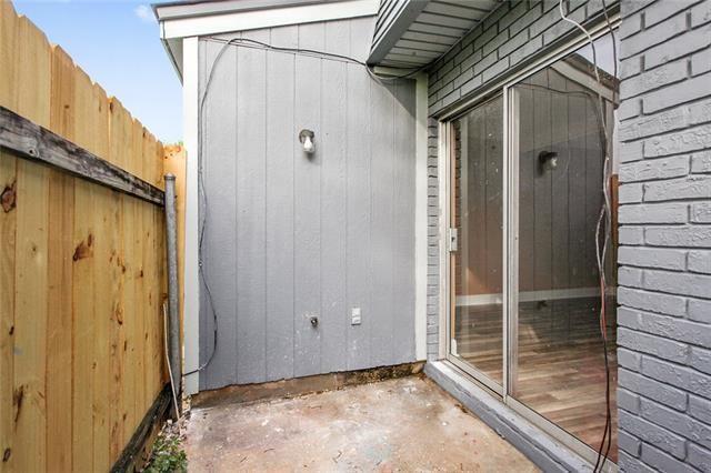 Building Photo - 63 Carriage Ln