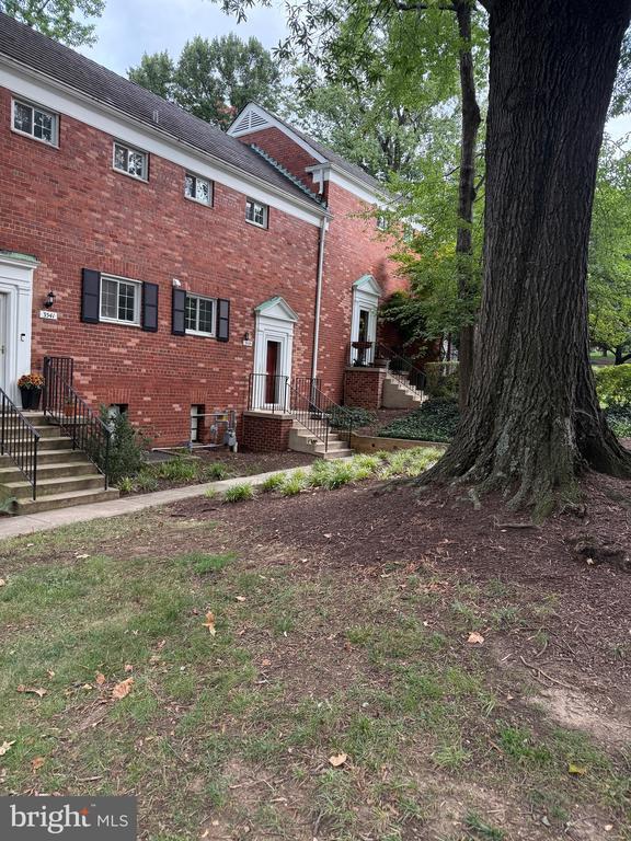 Building Photo - 3539 Martha Custis Dr