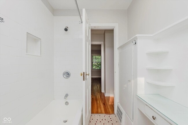 Building Photo - 5033 N Pennsylvania St