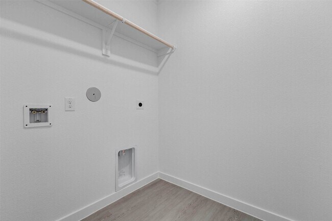Building Photo - 31715 Wild Mdw Dr