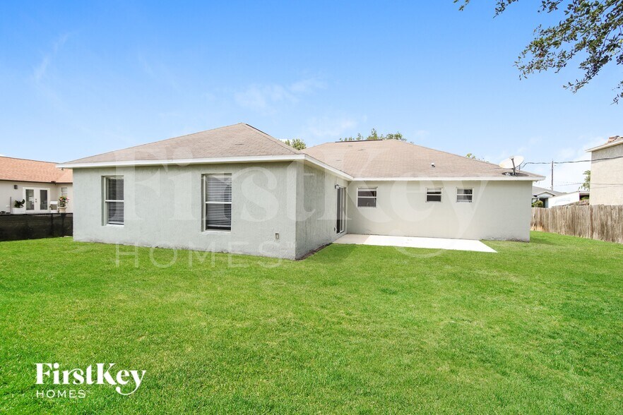 Building Photo - 1686 Whiting St SE