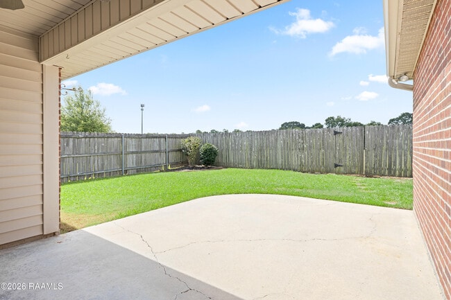 Building Photo - 133 Wild Rose Ln