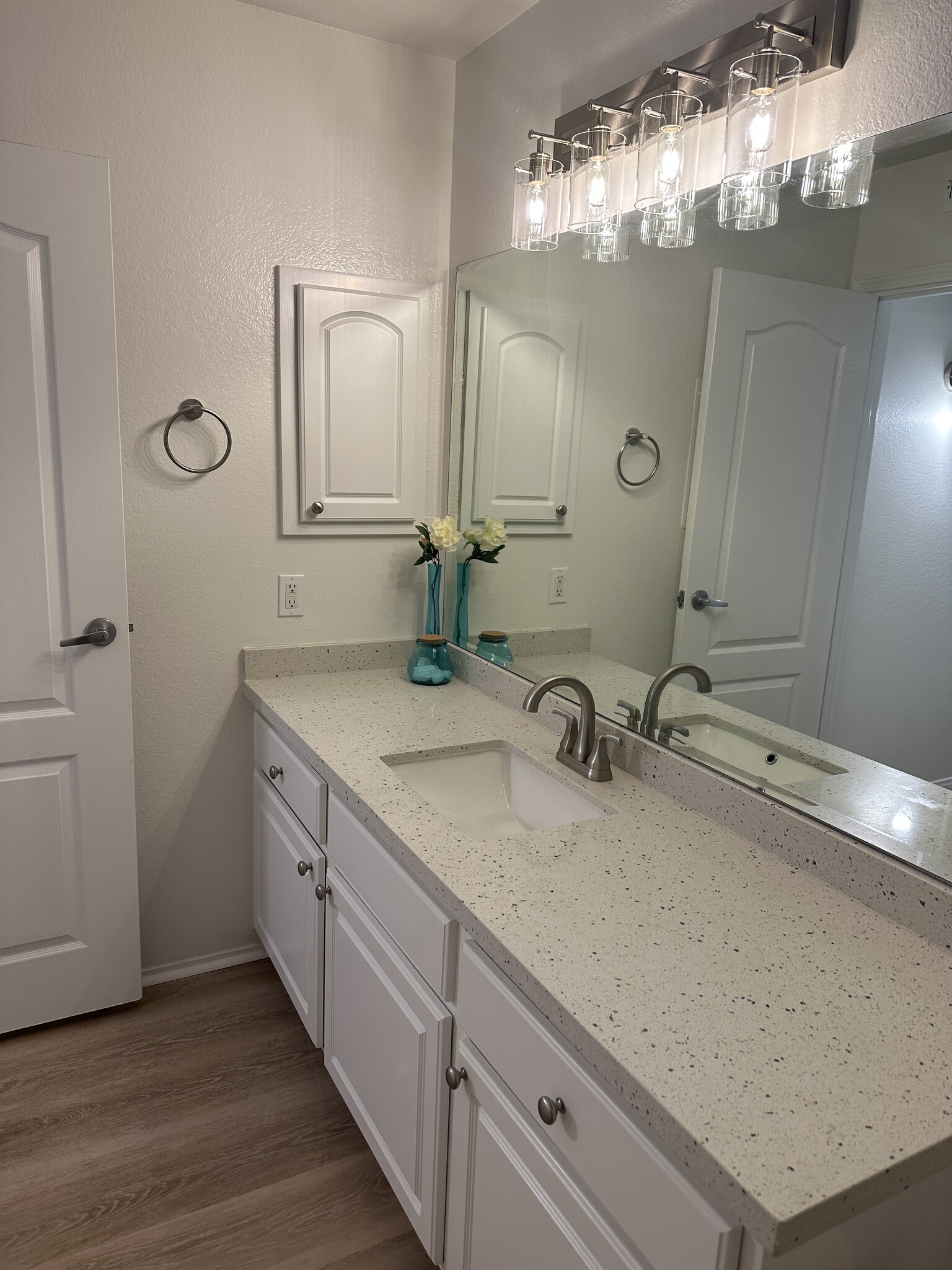 Building Photo - 12067 Alta Carmel Ct