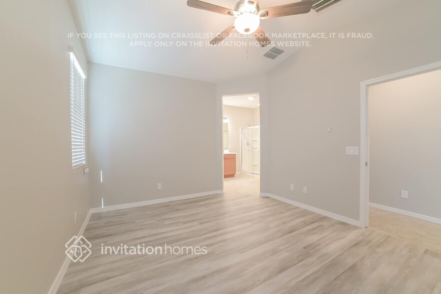 Building Photo - 7951 W Orange Dr