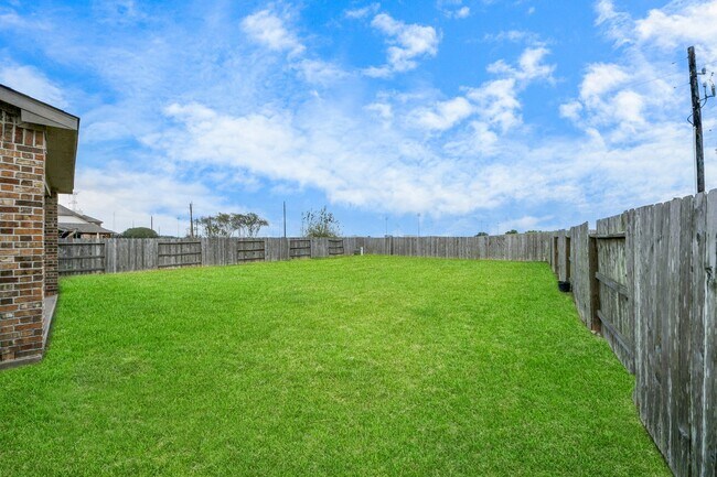 Building Photo - 2614 Orleans Way