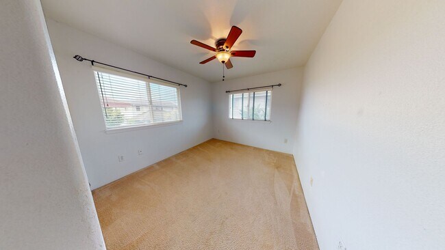 Building Photo - Spacious 3Bd/2.5Ba Single-Family Home in M...