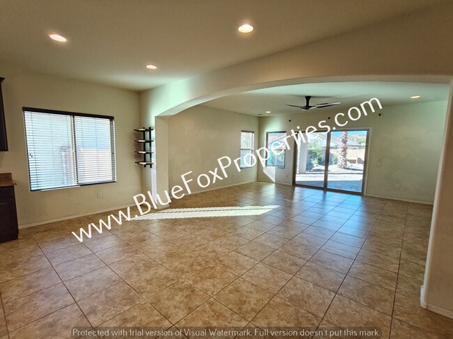 Building Photo - 11007 E White Sage Dr