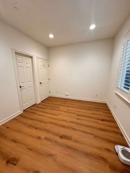 Building Photo - 41 Via Cancion