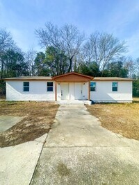 Building Photo - 1856 Moore St