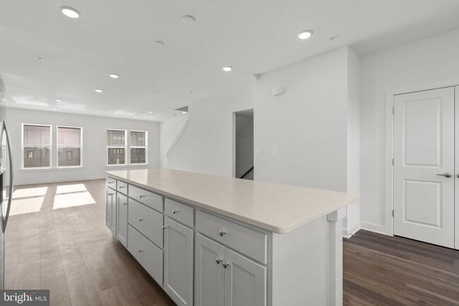 Building Photo - 1309 Bracken Ln