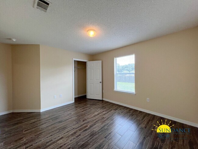 Building Photo - 5434 E Brook Dr