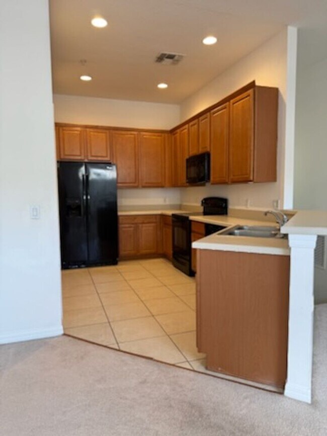 Building Photo - 842 Ashworth Overlook Dr