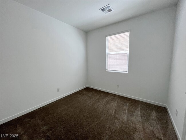 Building Photo - 2942 Gaffer Film St