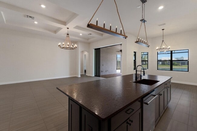 Building Photo - 712 Sigsbee Loop