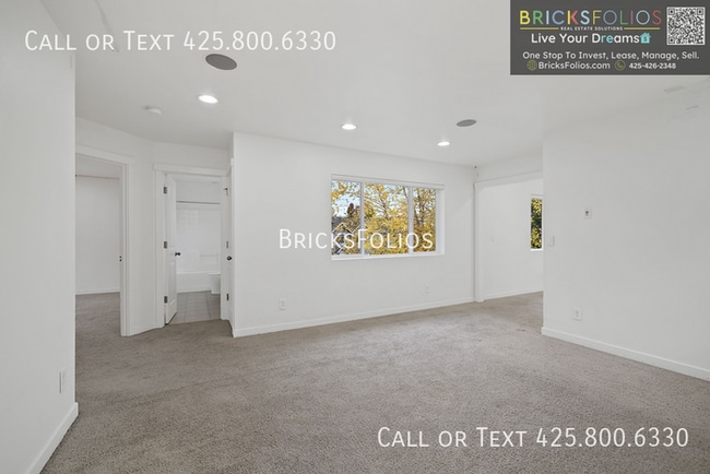 Building Photo - Luxury Corner-Lot Home in Redmond Ridge Ea...