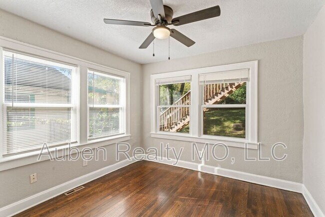 Building Photo - 5342 Park Ave