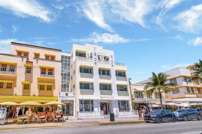 Building Photo - 834 Ocean Dr