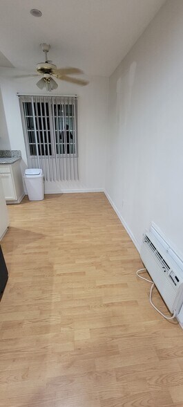 Building Photo - 1814 Grismer Ave