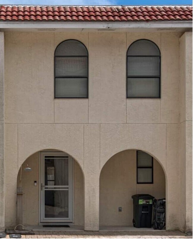 Building Photo - 91 Norwood Dr.
