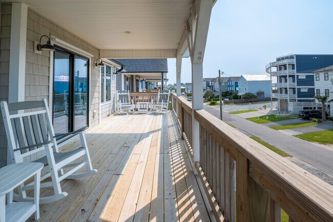Building Photo - PLAN AND SECURE YOUR WINTER GETAWAY NOW, W...
