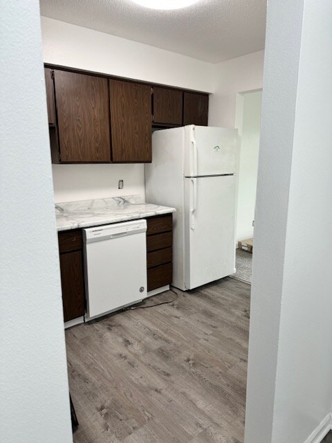 Building Photo - 1913 W 1st St