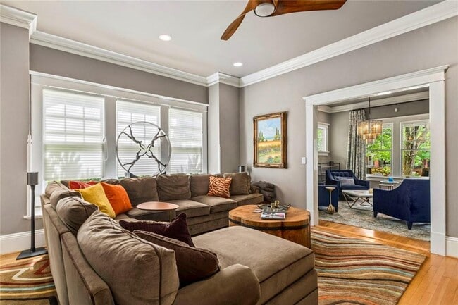 Building Photo - 976 Adair Ave NE