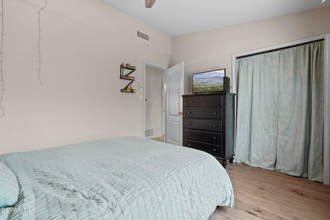 Building Photo - 6244 Spotted Eagle Dr