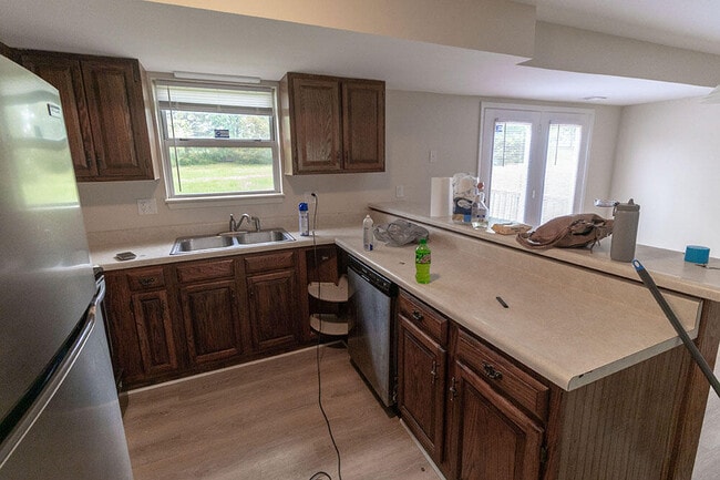 Building Photo - 1915 Mirtle Grove Ct