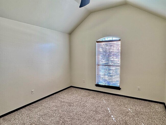 Building Photo - 4609 NW 161st St