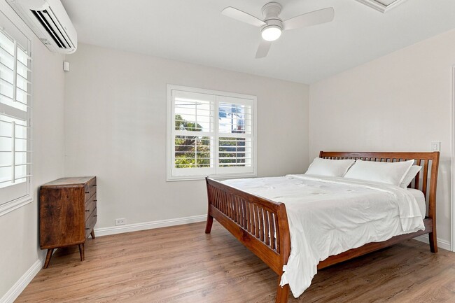 Building Photo - 110 N Kalaheo Ave