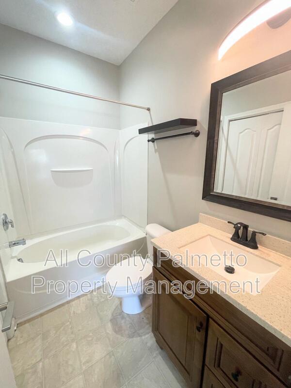 Building Photo - 142 Black River Dr
