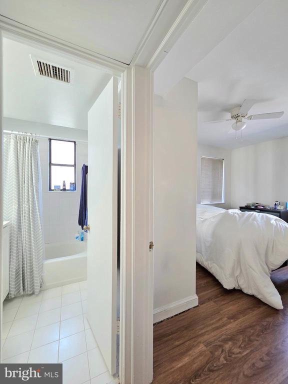 Building Photo - 3821 Davis Pl NW