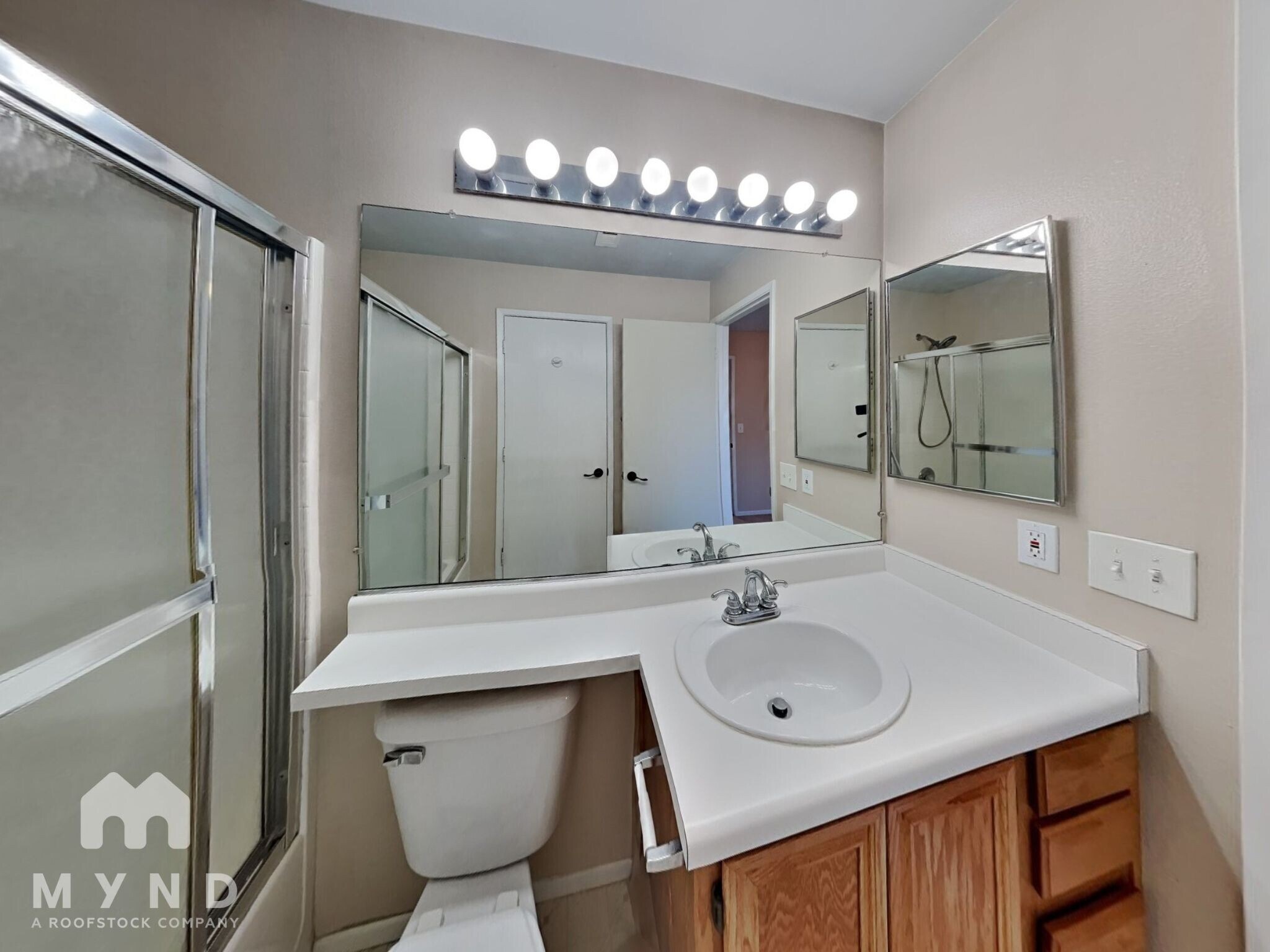 Building Photo - 1576 Reno View Dr