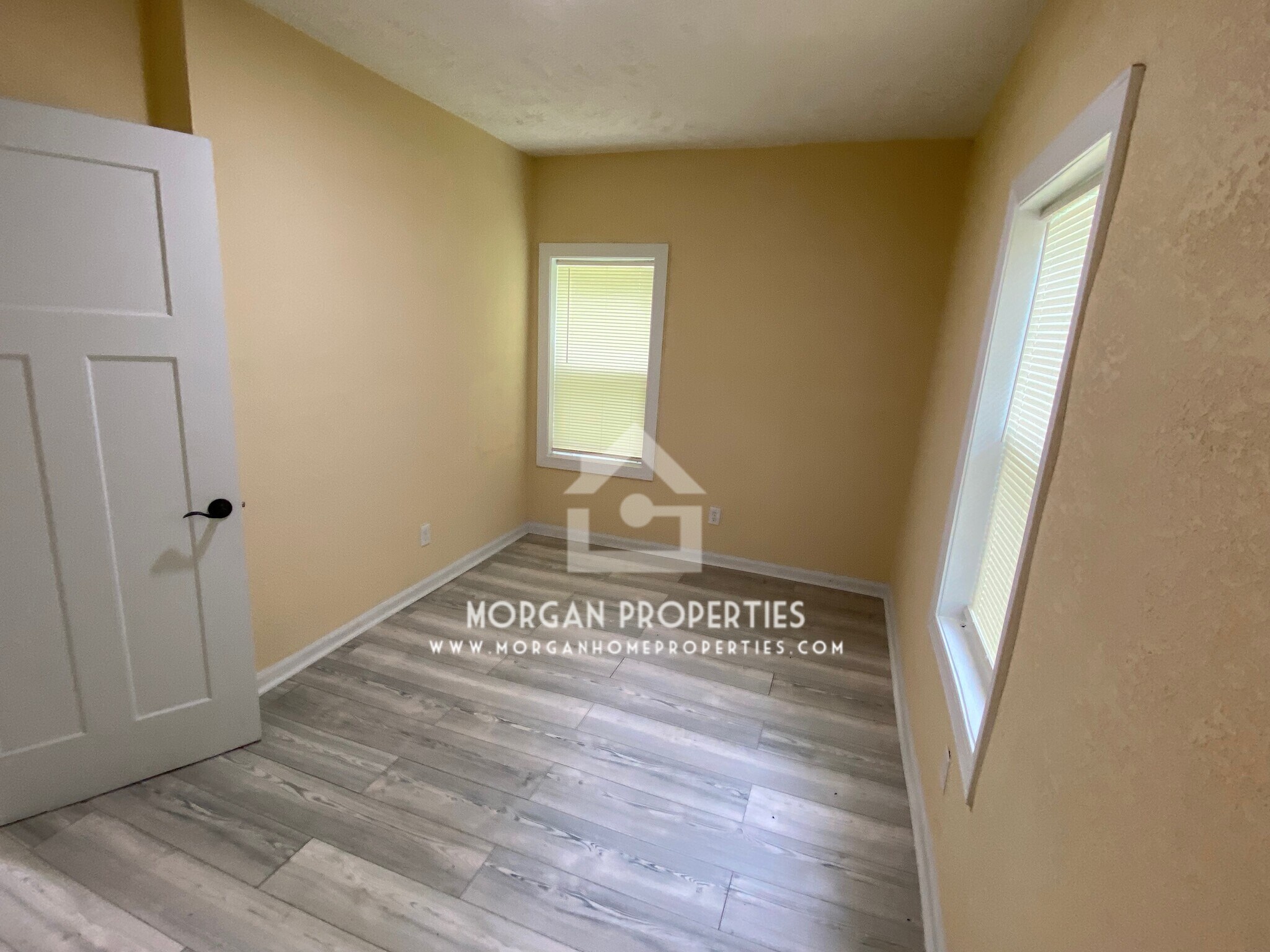 Building Photo - 1140 Manor Ct