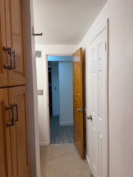 Building Photo - 2046 E Center St