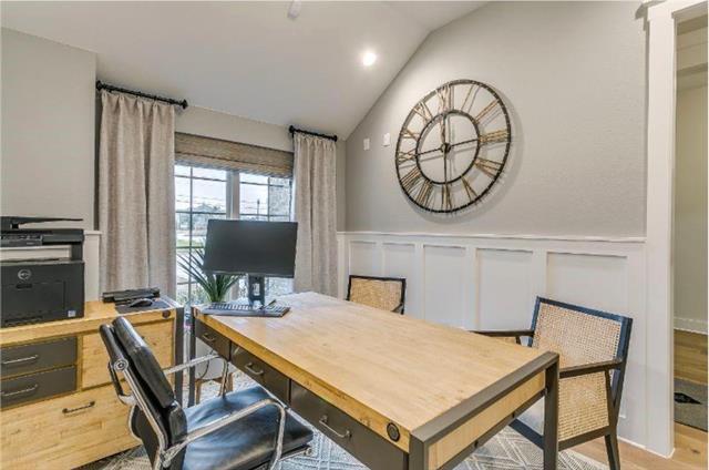 Building Photo - 750 Indian Blanket Dr