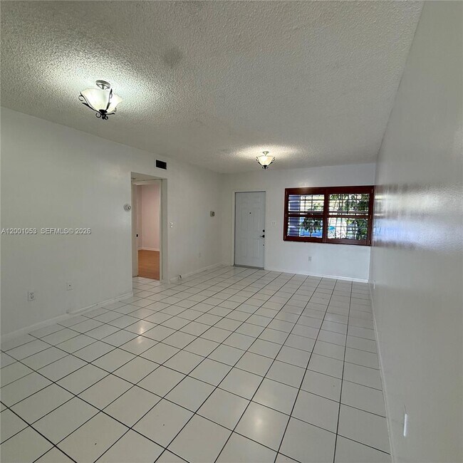 Building Photo - 6980 NW 173rd Dr