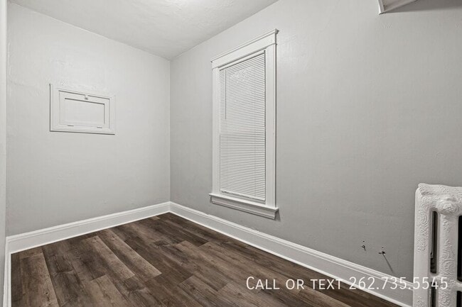 Building Photo - 314 10th St