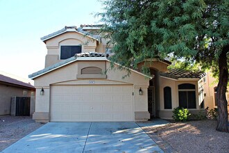 Building Photo - Surprise 4br With Pool
