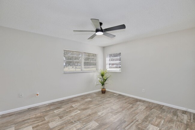 Building Photo - Scenic 2 bedrooms, 1 Bath Retreat in Apopka– Move-In Ready Rental