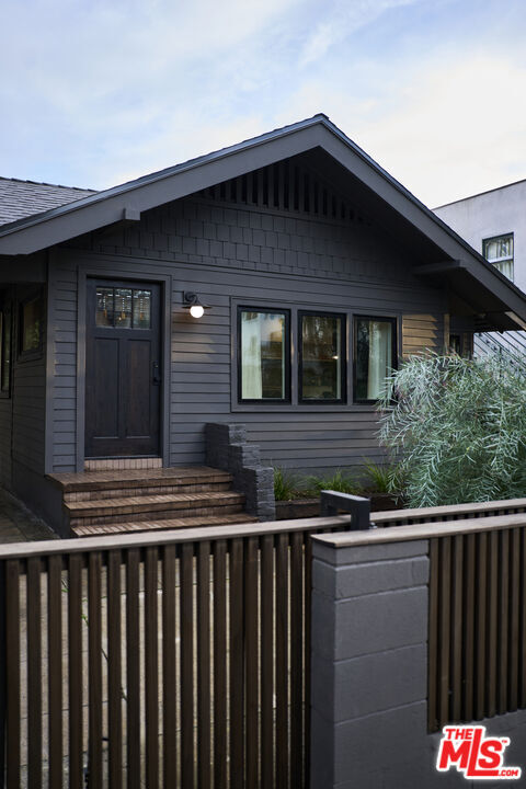 Building Photo - 5918 Monte Vista St