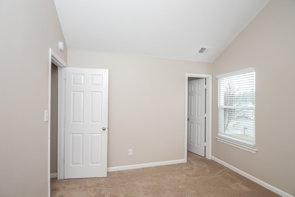 Building Photo - 2962 Knoll View Pl