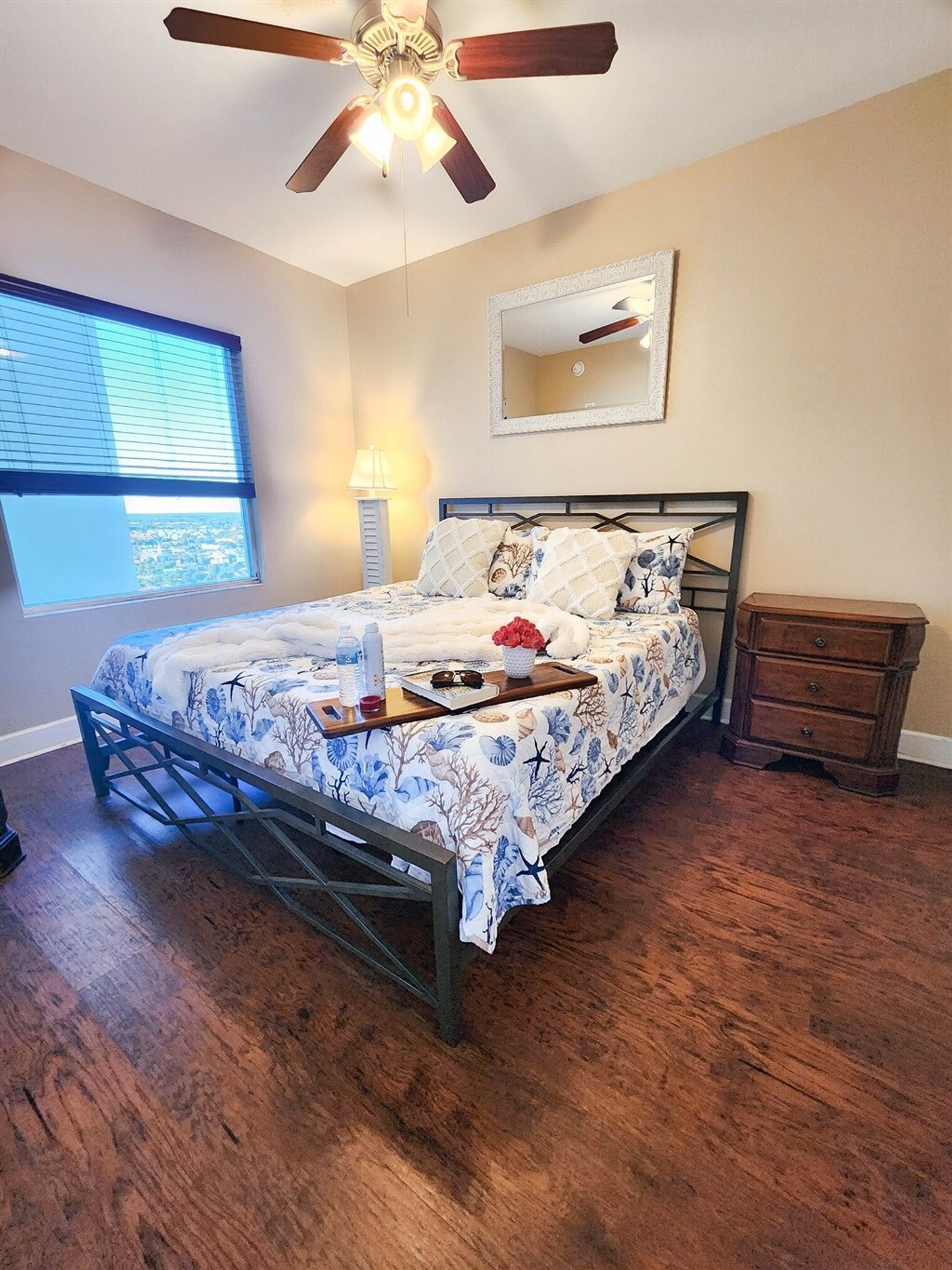 Building Photo - 16819 Front Beach Rd