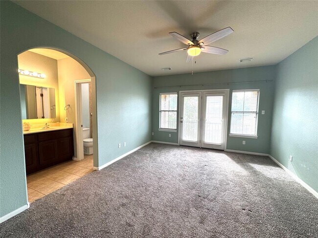 Building Photo - 11400 W Parmer Ln