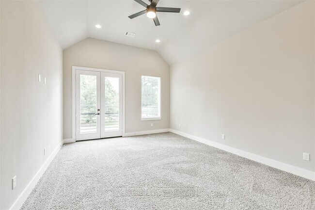 Building Photo - 810 Mansfield St