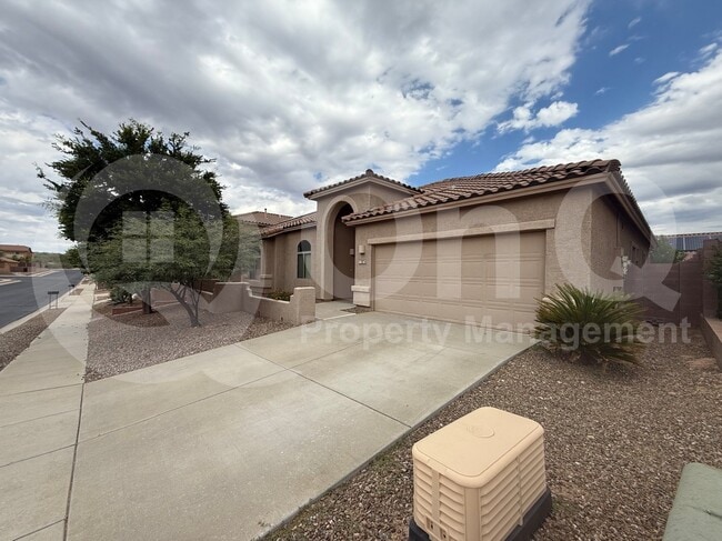 Primary Photo - 11874 N Verismo Dr