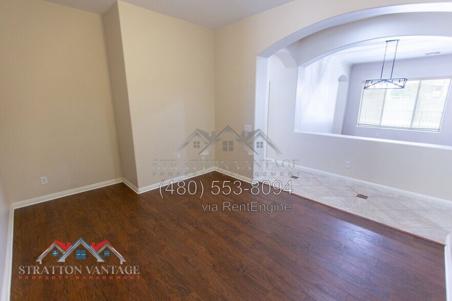 Building Photo - 7401 N 85th Ln