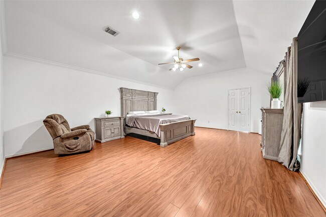 Building Photo - 3414 Battle Creek Dr